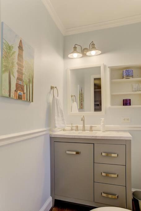 Charming Home Near Folly & Downtown Charleston Eksteriør billede